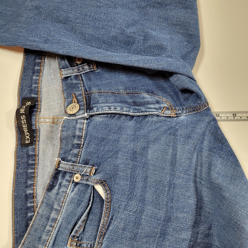 Express Women's Jeans Girlfriend Straight Leg‎ With Raw Hem Size 6 Blue - Picture 5 of 9